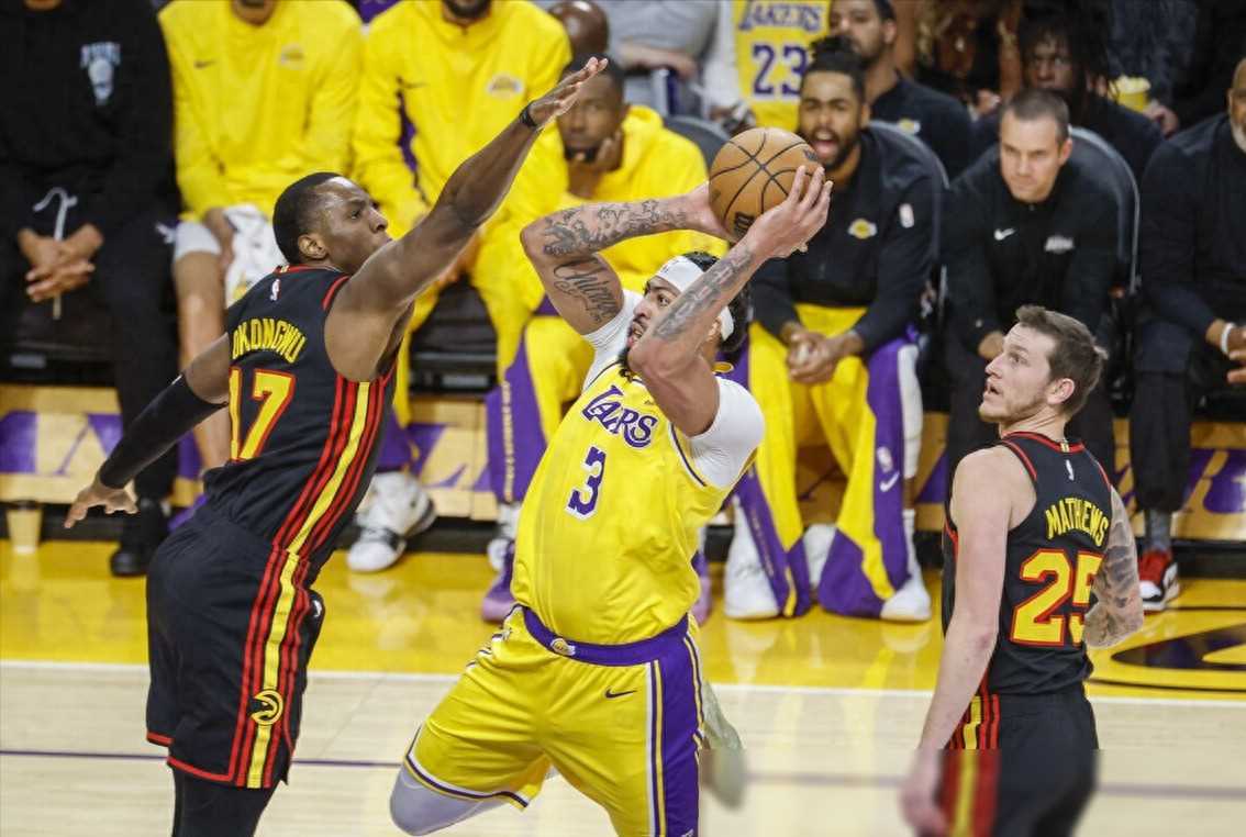 唐斯惊艳全场，欧文助攻爆棚，国王逆转取胜！的简单介绍