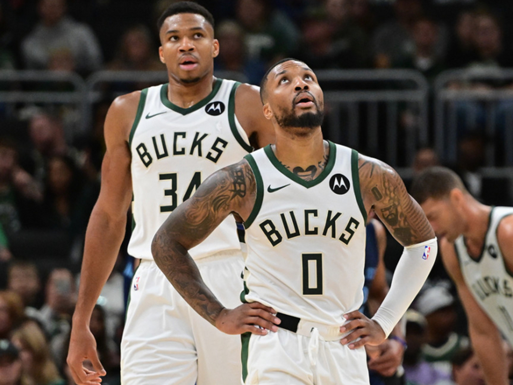 字母哥连续三场比赛得分超过刷新纪录，曼联不断突破！的简单介绍