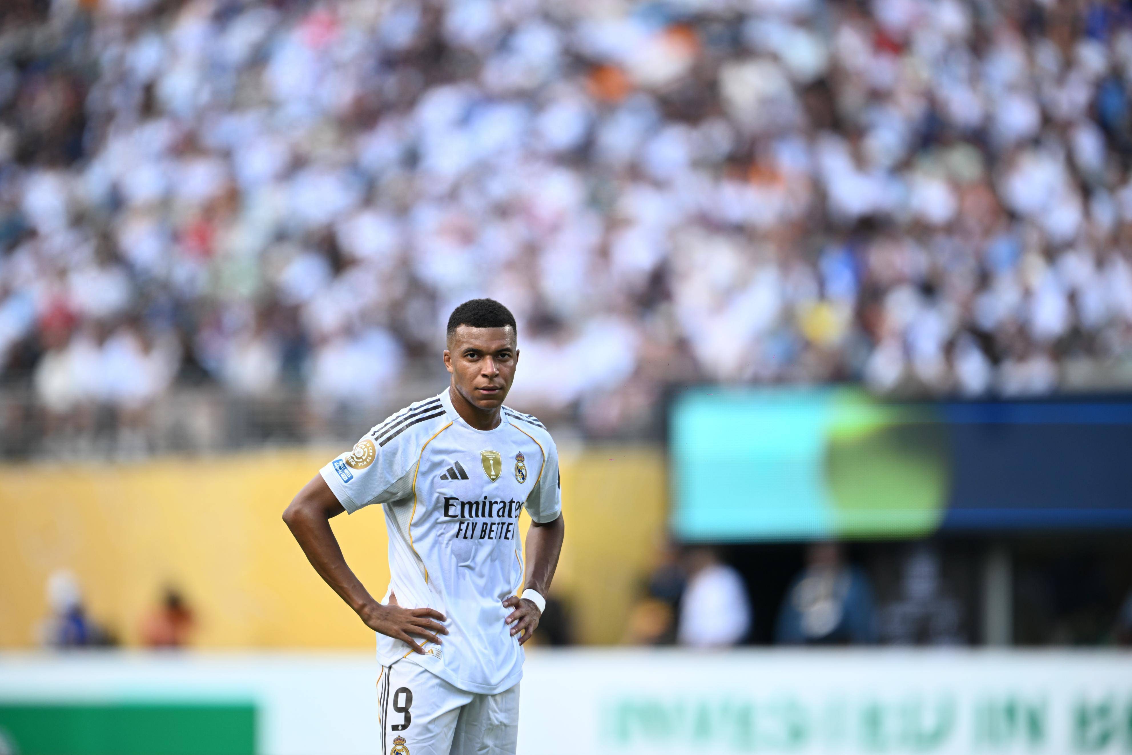 姆巴佩意外战胜中国队，战术调整引爆全场！的简单介绍